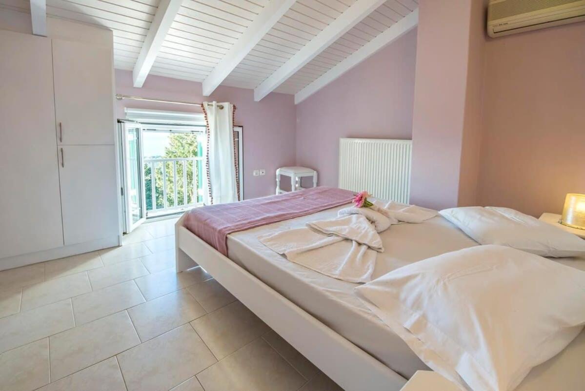 Paxoi Serene Oasis - Mylos Mediterranean Charm Arvanitakeika Εξωτερικό φωτογραφία
