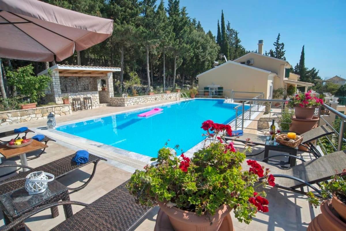 Paxoi Serene Oasis - Mylos Mediterranean Charm Arvanitakeika Εξωτερικό φωτογραφία